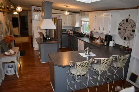 3910 Shrine Rd, Springfield, OH 45502 photo 3