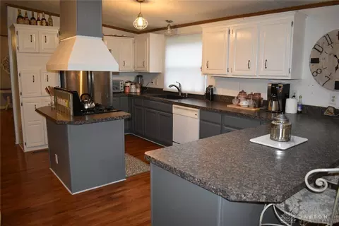 3910 Shrine Rd, Springfield, OH 45502 photo 10