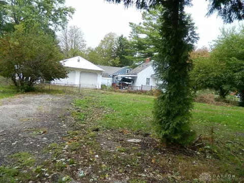 741 Dwight Rd, Springfield, OH 45503 photo 3