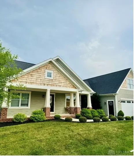 680 Sherwood Dr, Troy, OH 45373