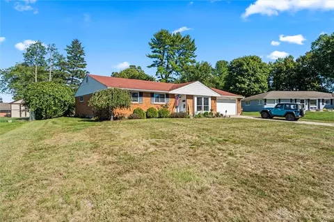 Exterior - 3049 Coker Dr, Kettering, OH 45440 photo 15 of 15
