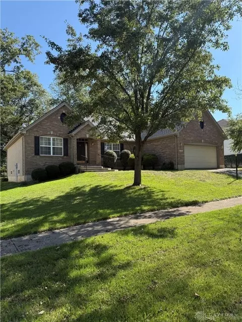 558 Plattner Trl, Beavercreek, OH 45430