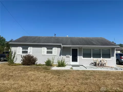 4823 Andes Dr, Dayton, OH 45432
