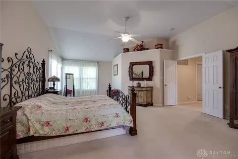 2555 Hingham Ln, Centerville, OH 45459 photo 33