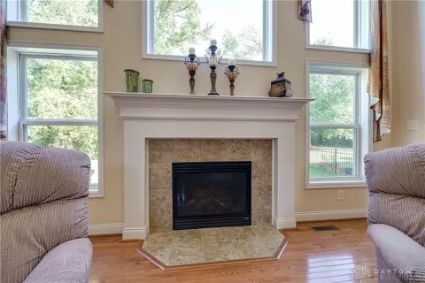 2555 Hingham Ln, Centerville, OH 45459 photo 17