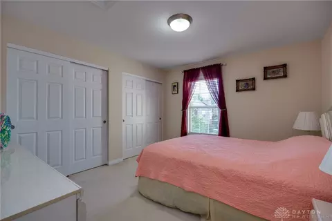 2555 Hingham Ln, Centerville, OH 45459 photo 41