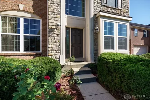 2555 Hingham Ln, Centerville, OH 45459 photo 3