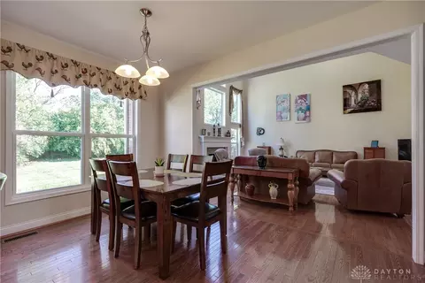 2555 Hingham Ln, Centerville, OH 45459 photo 22