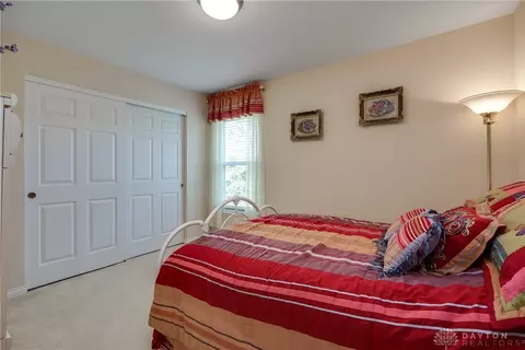 2555 Hingham Ln, Centerville, OH 45459 photo 43