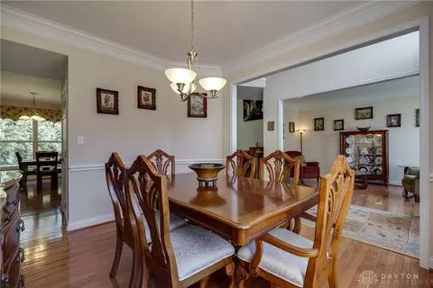 2555 Hingham Ln, Centerville, OH 45459 photo 12