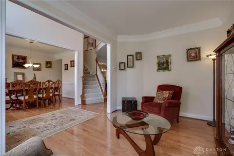 2555 Hingham Ln, Centerville, OH 45459 photo 9