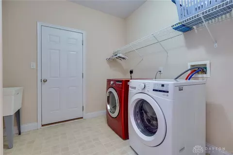 2555 Hingham Ln, Centerville, OH 45459 photo 31