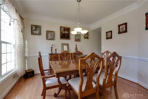 2555 Hingham Ln, Centerville, OH 45459 photo 11