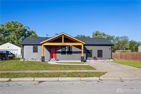 123 Diana Ln, Fairborn, OH 45324