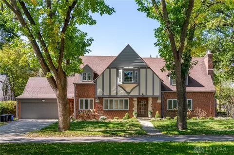 701 Shafor Blvd, Oakwood, OH 45419