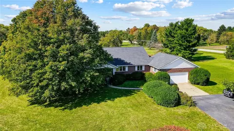8461 Brookville Phillipsburg Rd, Brookville, OH 45309