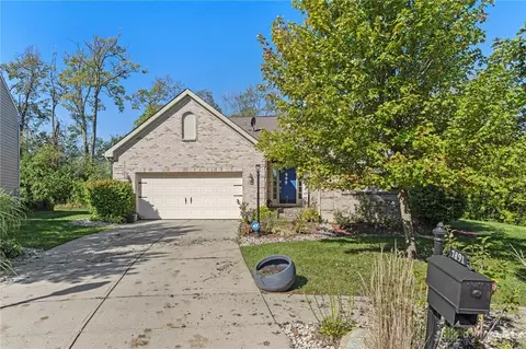 7891 Laurel Ridge Dr, Dayton, OH 45414