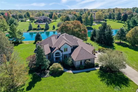 5800 Wood Duck Ct, Clayton, OH 45315