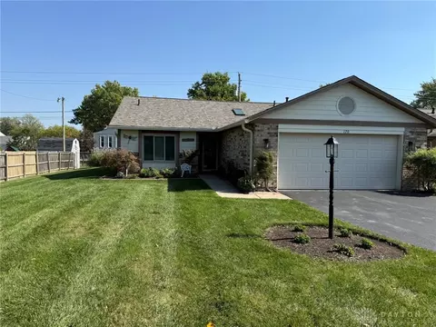 170 Wrenwood Ct, Englewood, OH 45322