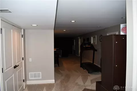 Entry Way - 6313 Eagle Point Dr, Liberty, OH 45011 photo 5 of 5