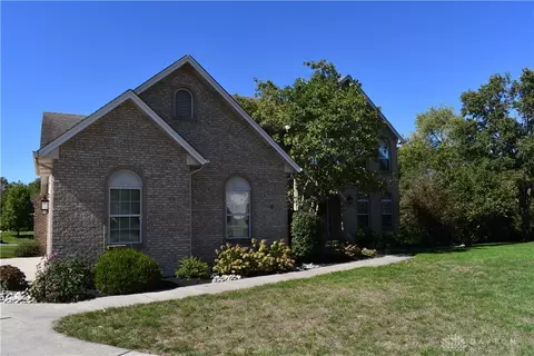 Exterior - 6313 Eagle Point Dr, Liberty, OH 45011 photo 3 of 9