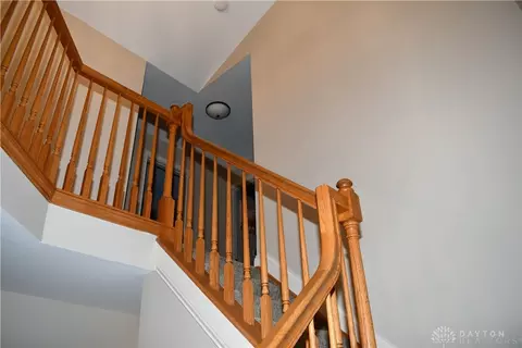Entry Way - 6313 Eagle Point Dr, Liberty, OH 45011 photo 2 of 5