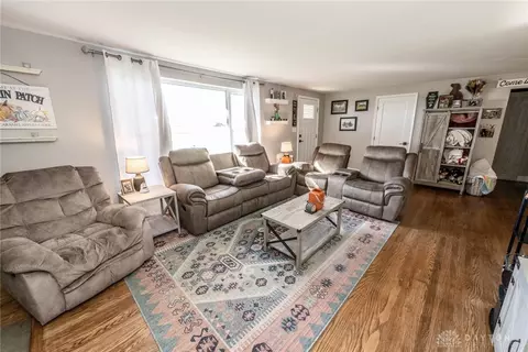 5406 Springfield Jamestown Rd, Springfield, OH 45502 photo 7