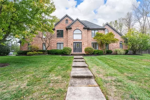 2411 Hickory Bark Dr, Dayton, OH 45458