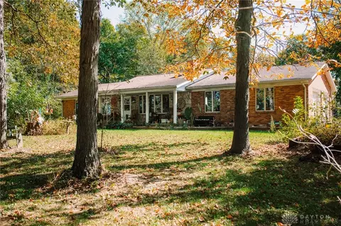 2221 Hillgrove Woodington Rd, Union City, OH 45390
