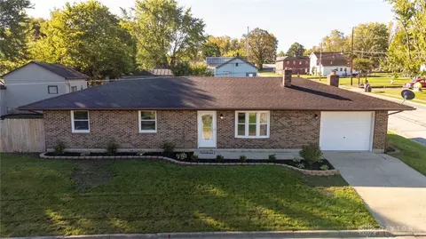 203 4th St, Lewisburg, OH 45338