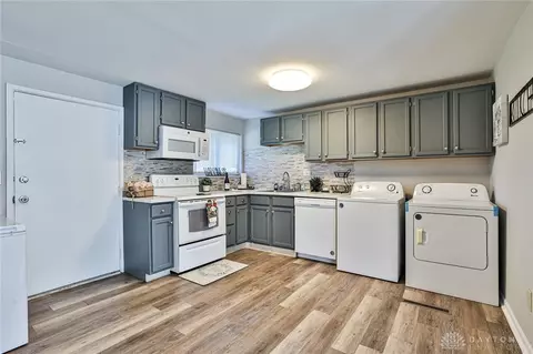 3715 Cordell Dr, Dayton, OH 45439 photo 12
