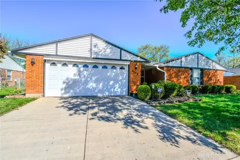 5449 Woodgate Dr, Dayton, OH 45424