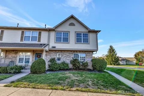 9267 Captiva Bay Dr, Miamisburg, OH 45342