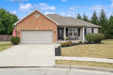 1213 Golden Eagle Dr, Troy, OH 45373