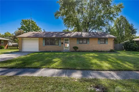 1026 Romanus Dr, Vandalia, OH 45377
