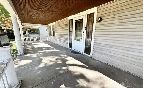Exterior - 150 N Kensington Pl, Springfield, OH 45504 photo 1 of 2