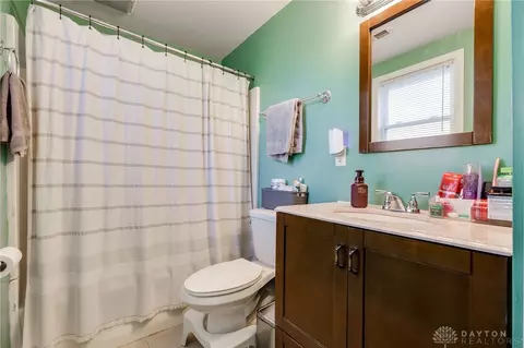 Bath - 2720 Acorn Dr, Dayton, OH 45419 photo 1 of 1