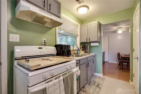 Kitchen - 2720 Acorn Dr, Dayton, OH 45419 photo 2 of 3