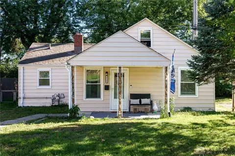 2720 Acorn Dr, Dayton, OH 45419