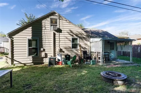 Exterior - 2720 Acorn Dr, Dayton, OH 45419 photo 9 of 10