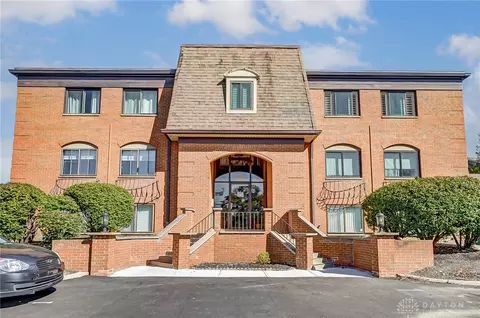 1100 Eagle Nest Ct #3, West Carrollton, OH 45449