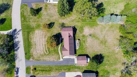 660 Aberfelda Dr, Springfield, OH 45504 photo 3