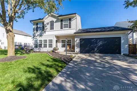4825 Red Bird Ct, Tipp City, OH 45371