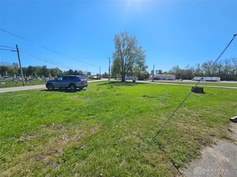 58 S Limestone St, Jamestown Vlg, OH 45335