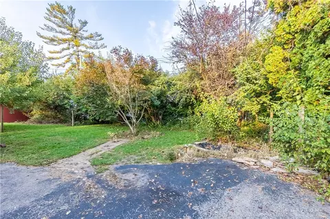 Exterior - 425 Reames Ave, Springfield, OH 45505 photo 6 of 6