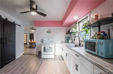 Kitchen - 425 Reames Ave, Springfield, OH 45505 photo 2 of 2