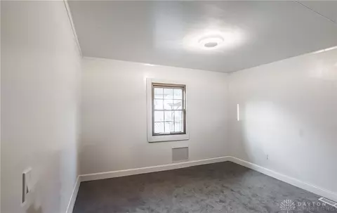 Bedroom - 425 Reames Ave, Springfield, OH 45505 photo 5 of 6