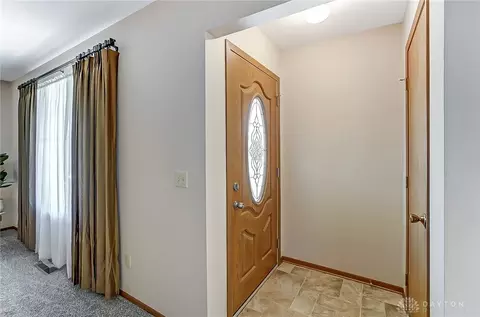 1134 Bradford Dr, Springfield, OH 45503 photo 5