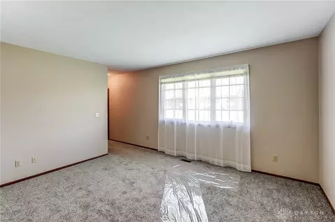 1134 Bradford Dr, Springfield, OH 45503 photo 17