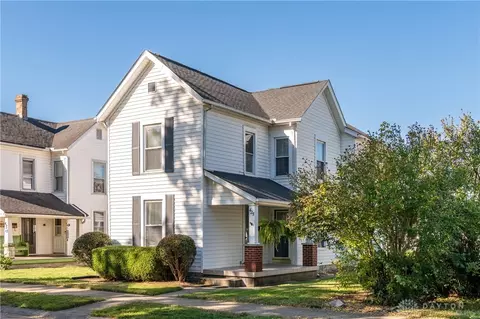 425 S 4th St, Miamisburg, OH 45342